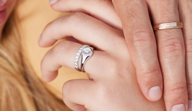 Signet hringir - glæsileg hönnun | acredo