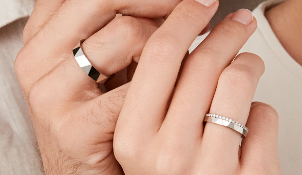 Giftingarhringir ríkir af hliðum | acredo